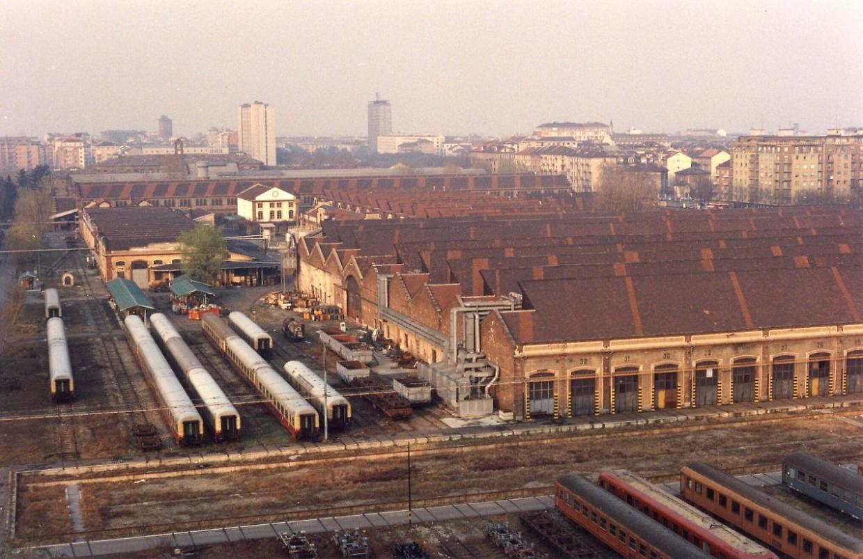 Operai morti per l’amianto alle Ogr di Torino, medico condannato 50 anni dopo