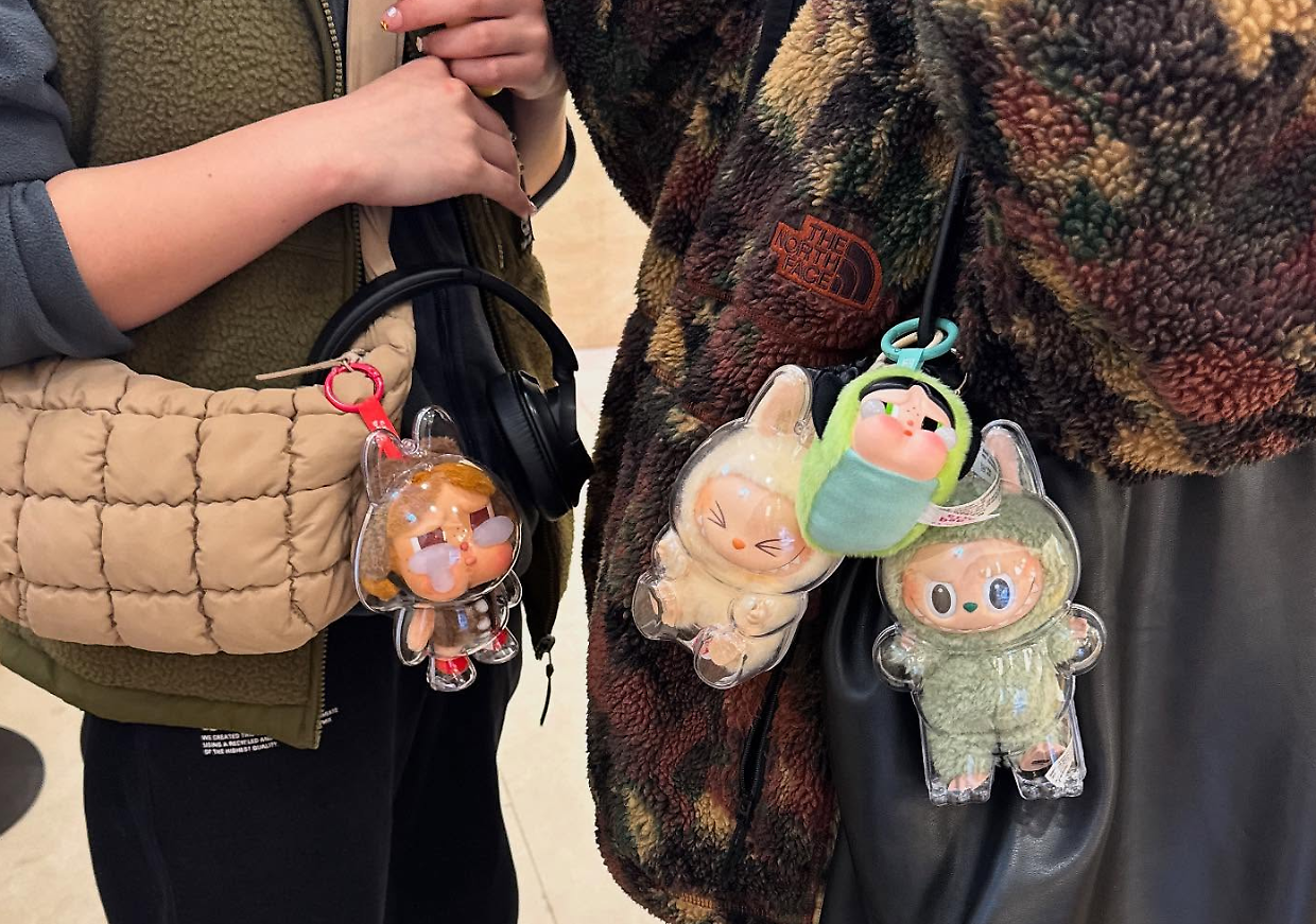 La mania dei Labubu: dalla moda sui social alle passerelle