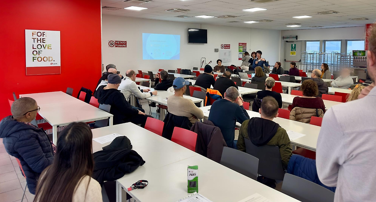 La formazione con sostegno al reddito è partita oggi con il primo incontro. Più di 600 i lavoratori già coinvolti