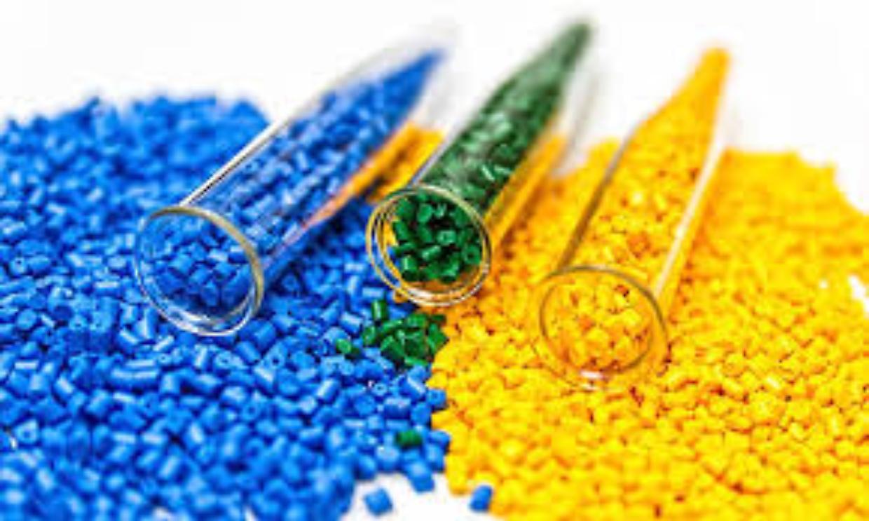 Quel tesoro della plastica: la Finanza scopre una truffa da mezzo miliardo sui polimeri