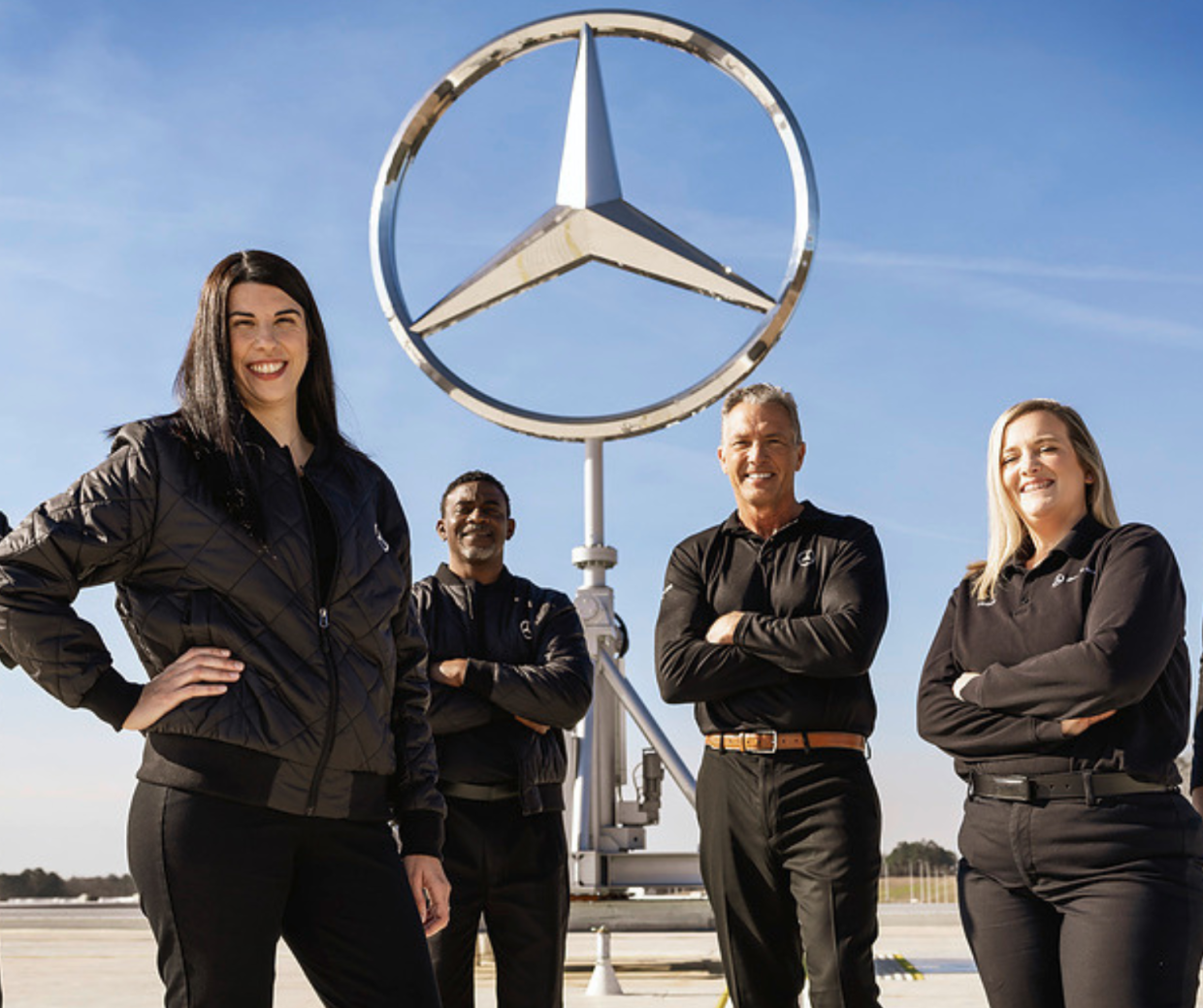 Mercedes come (e più di) Stellantis: mezzo milione di euro a chi si licenzia
