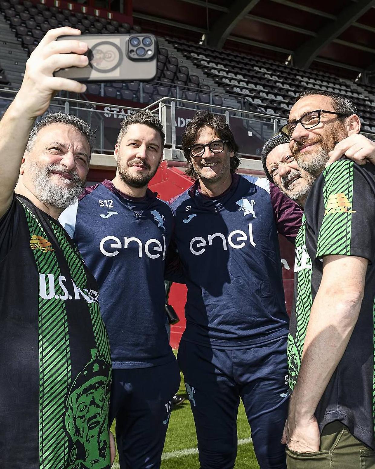 Manetti Bros e Papaleo “a colloquio” con Vanoli: cinema e calcio si incontrano al Filadelfia