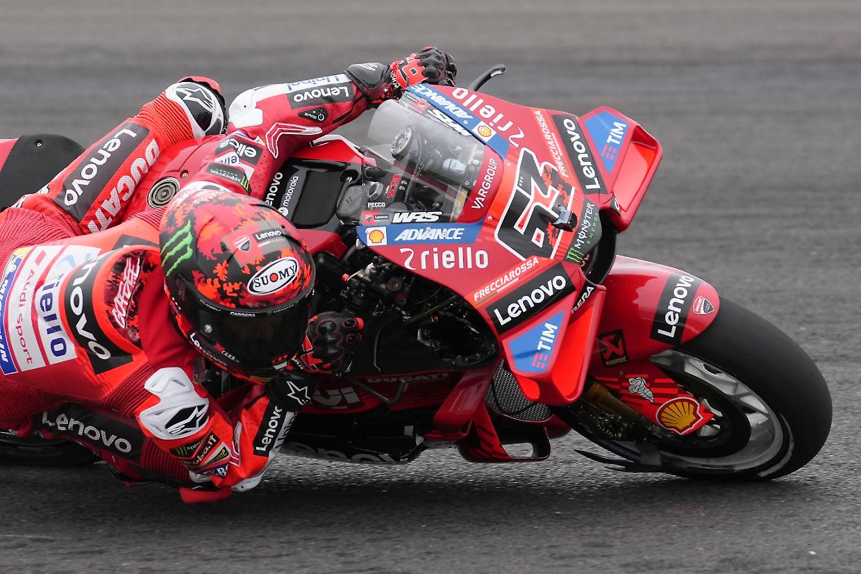 Bagnaia, l'illusione dura solo due giri. Poi nella Sprint Race è la solita musica