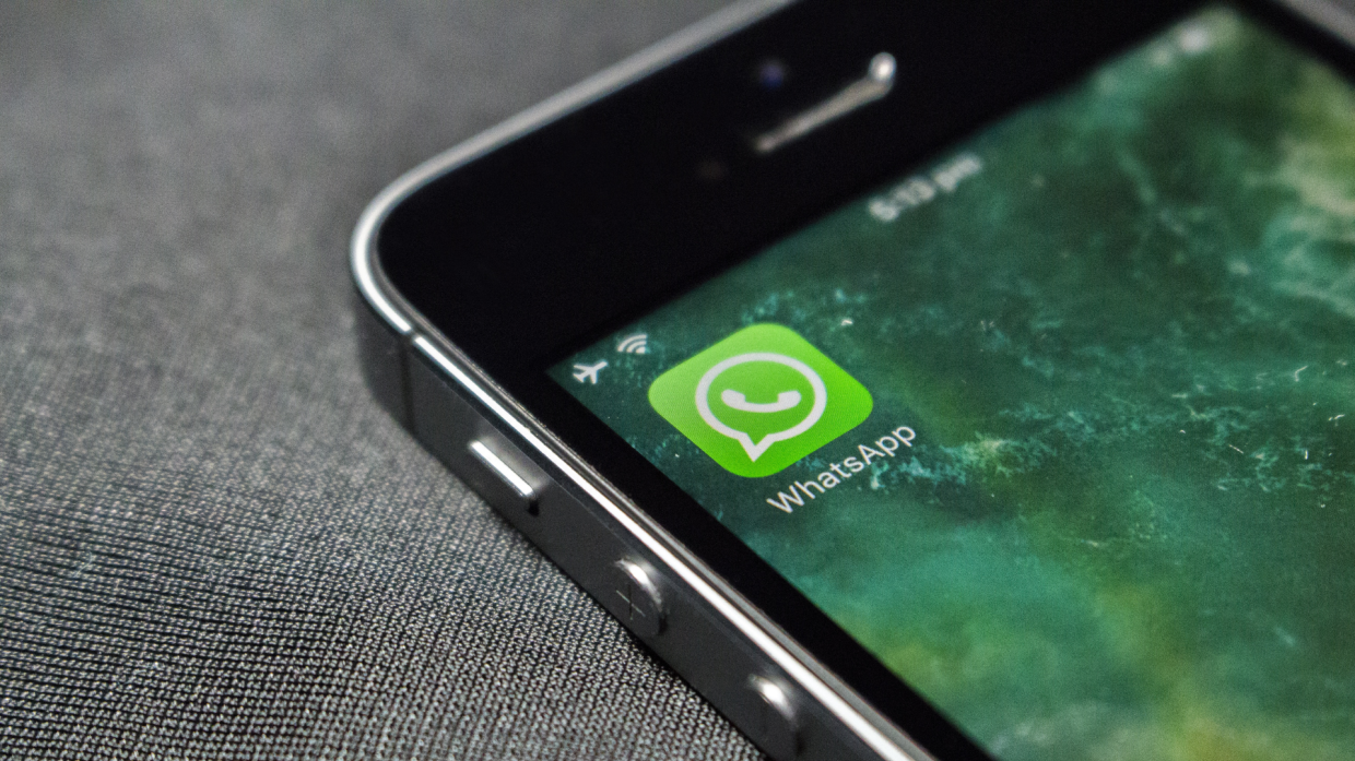 Chi ha salvato il tuo numero su WhatsApp? Ora puoi scoprirlo