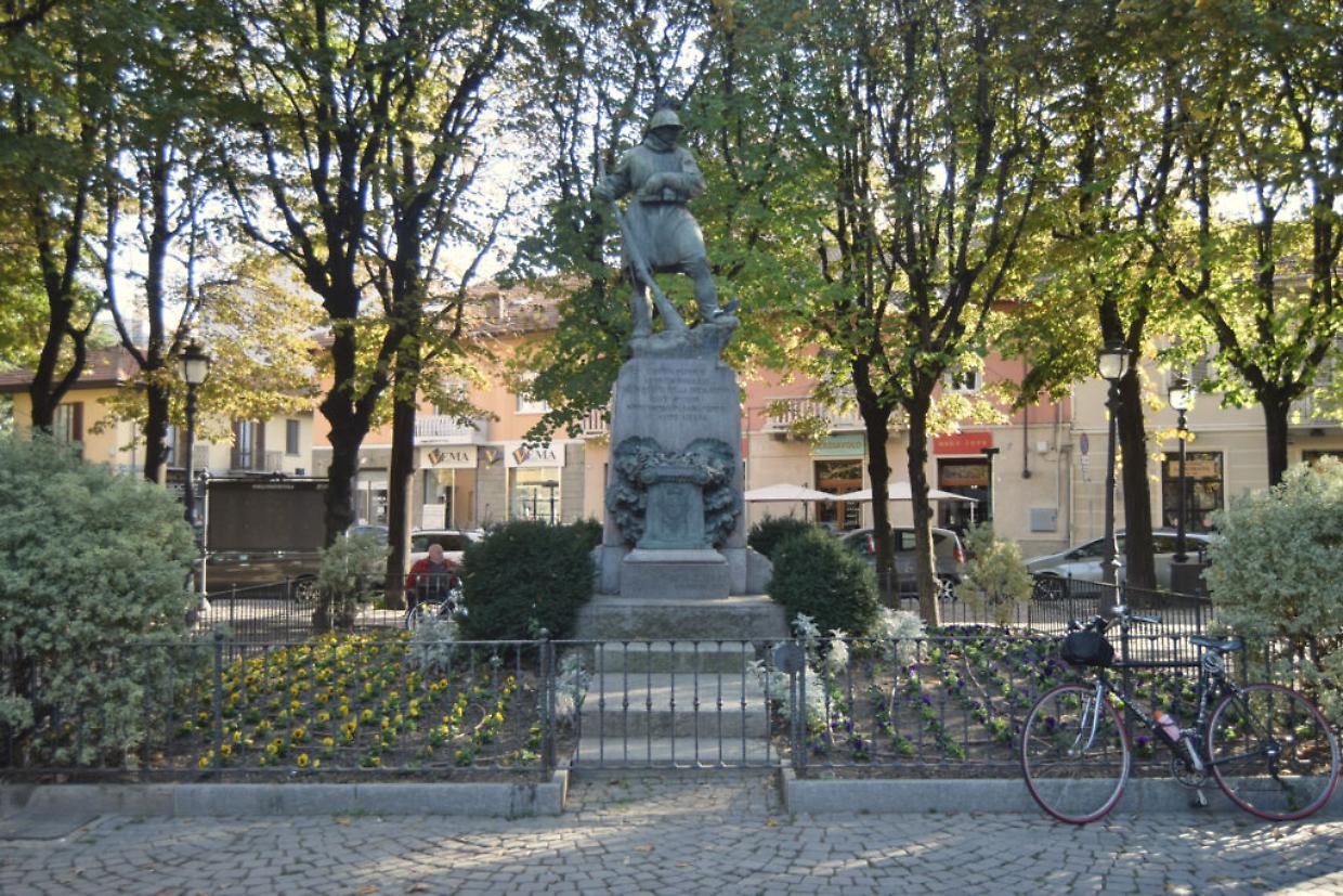 Rivoli riscopre la memoria: al via il restauro dei monumenti ai Caduti
