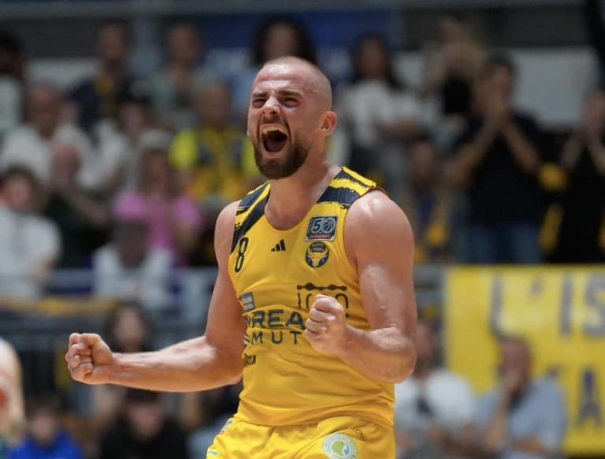 Reale Mutua, dopo aver battuto Cantù i playoff diretti sono diventati possibili