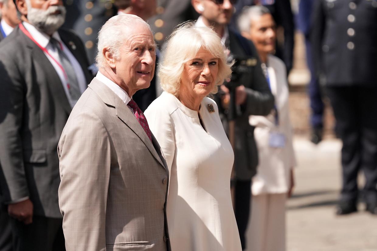 Carlo III e Camilla a Ravenna: bagno di folla, canto per Dante e memoria della Liberazione