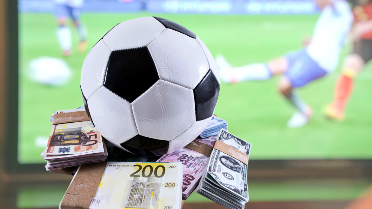 Scommesse, cosa rischiano i calciatori indagati (e le loro squadre)
