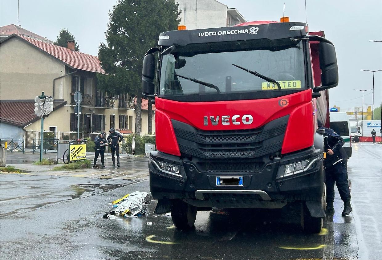 Anziana schiacciata dal camion, l'appello del sindaco: «Servono testimoni»