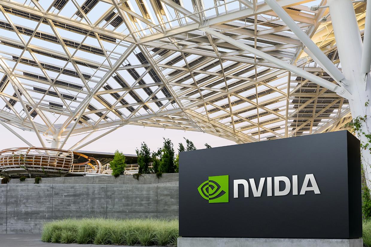 Nvidia batte Apple e conquista Wall Street: prima azienda oltre i 4.000 miliardi di capitalizzazione