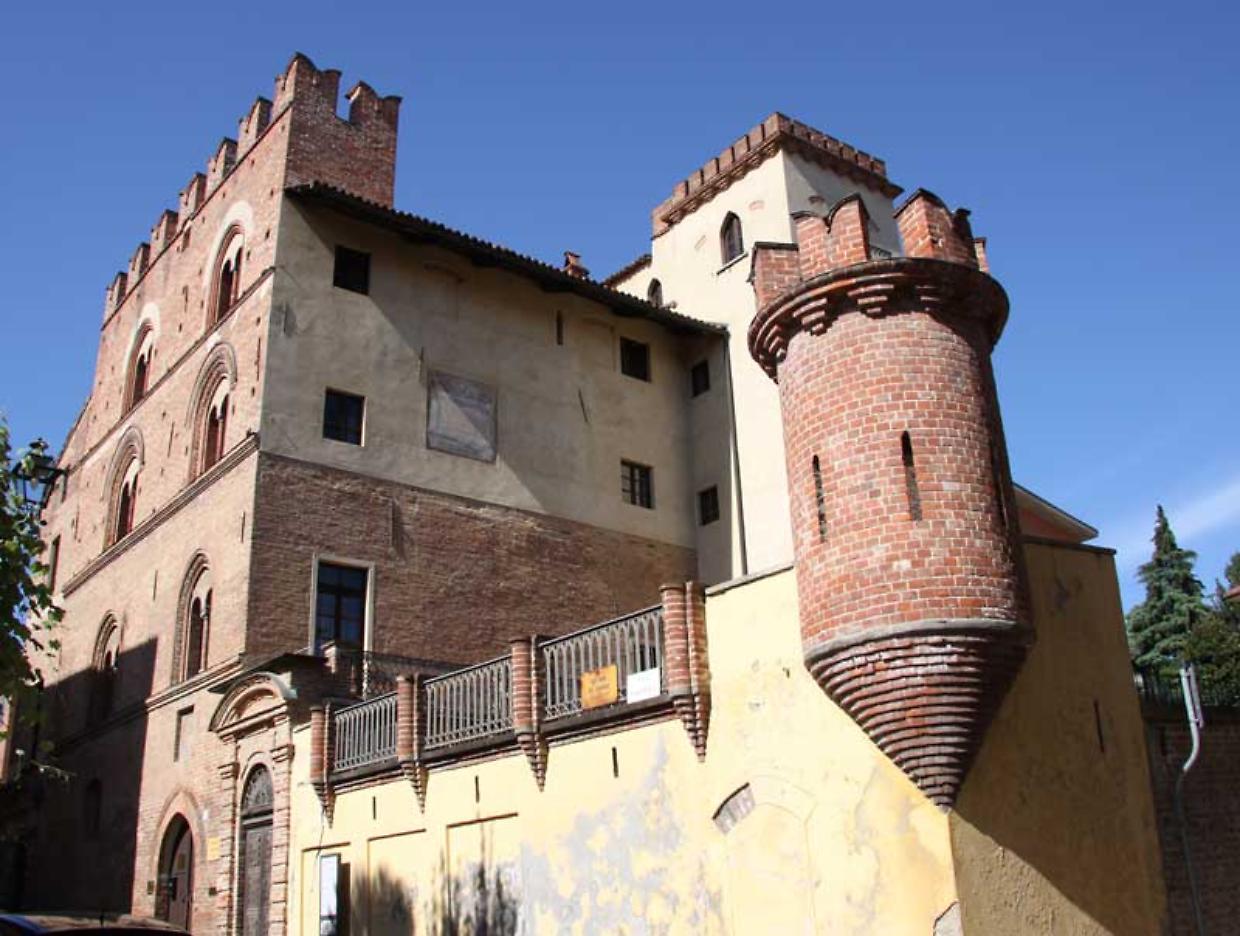 Matite al Museo: a Bra torna il disegno dal vero a Palazzo Traversa