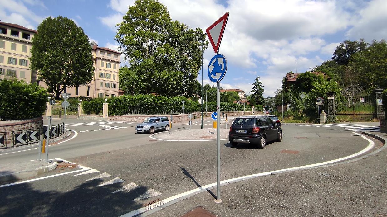 L’attraversamento pedonale rialzato annunciato un anno fa? Per ora è un miraggio