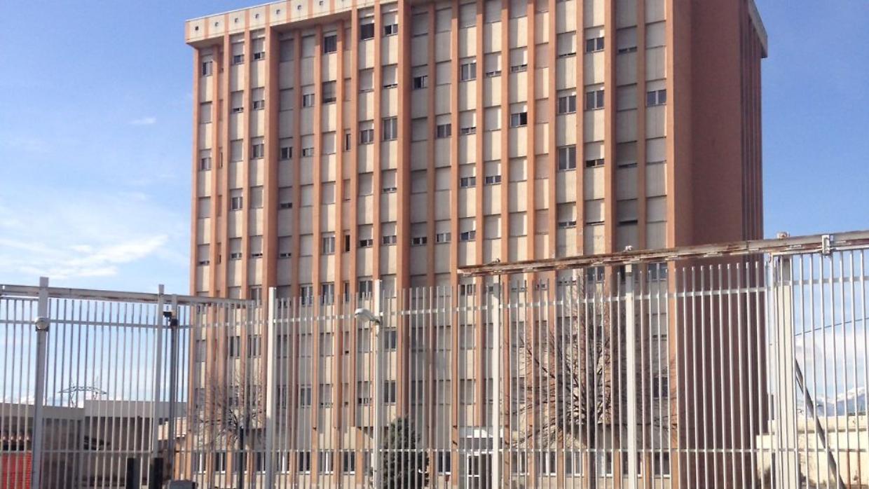 Vallette, crolla un controsoffitto al carcere
