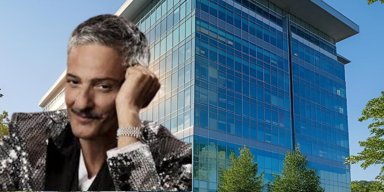 Fiorello, il bendaggio al braccio fa discutere: ecco cosa c’è dietro