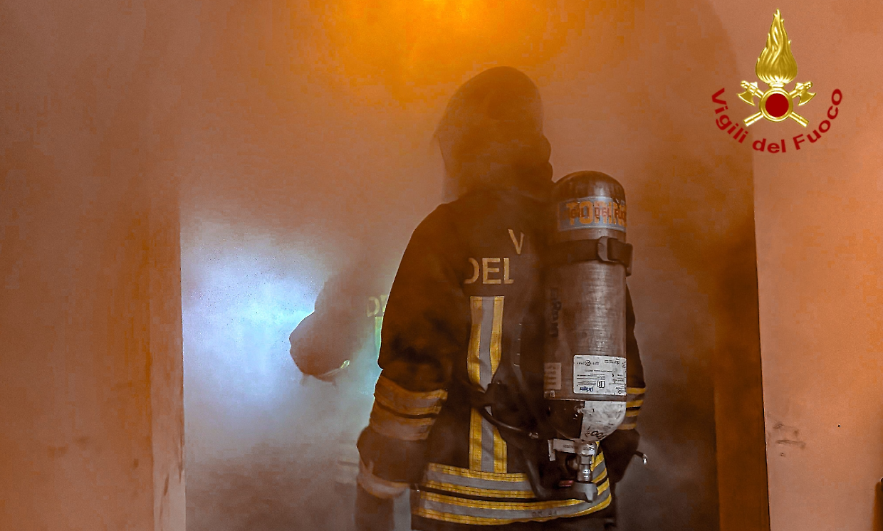 Cuorgn&egrave;, incendio in un alloggio di via Monte Colombo