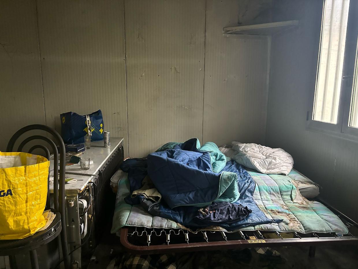 Riapre l'area cani ma è guerra tra cittadini e clochard "Ha minacciato i ragazzini con una lama. Bruceremo tutto"