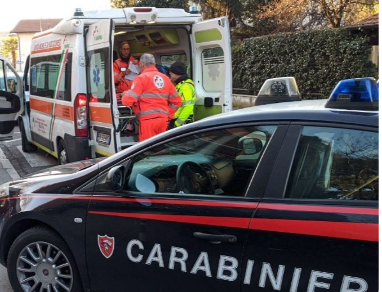 In moto con il nipote, perde il controllo e si schianta. Nell'incidente muore un 79enne 