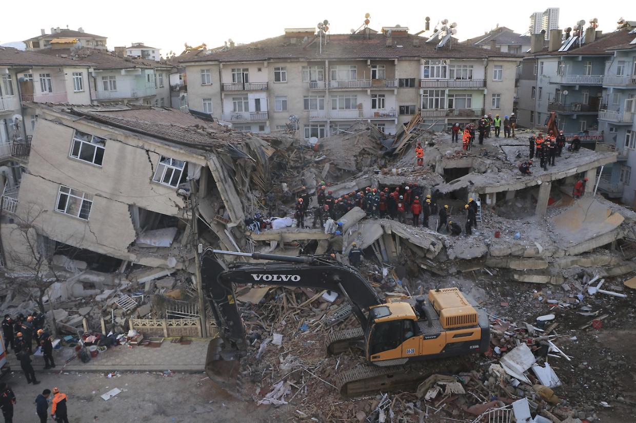 Terremoto a Istanbul: scossa di magnitudo 6.2 scuote la città