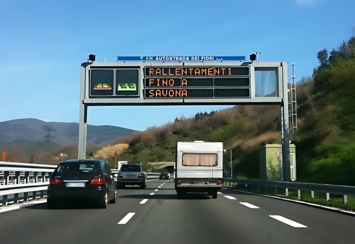 Cantieri e caselli, ma le autostrade valgono oro: dividendi per 75 milioni a Gavio e soci