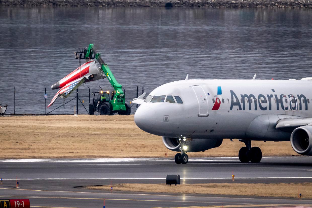 Paura in volo: iPad danneggiato costringe l'aereo all’atterraggio d’emergenza