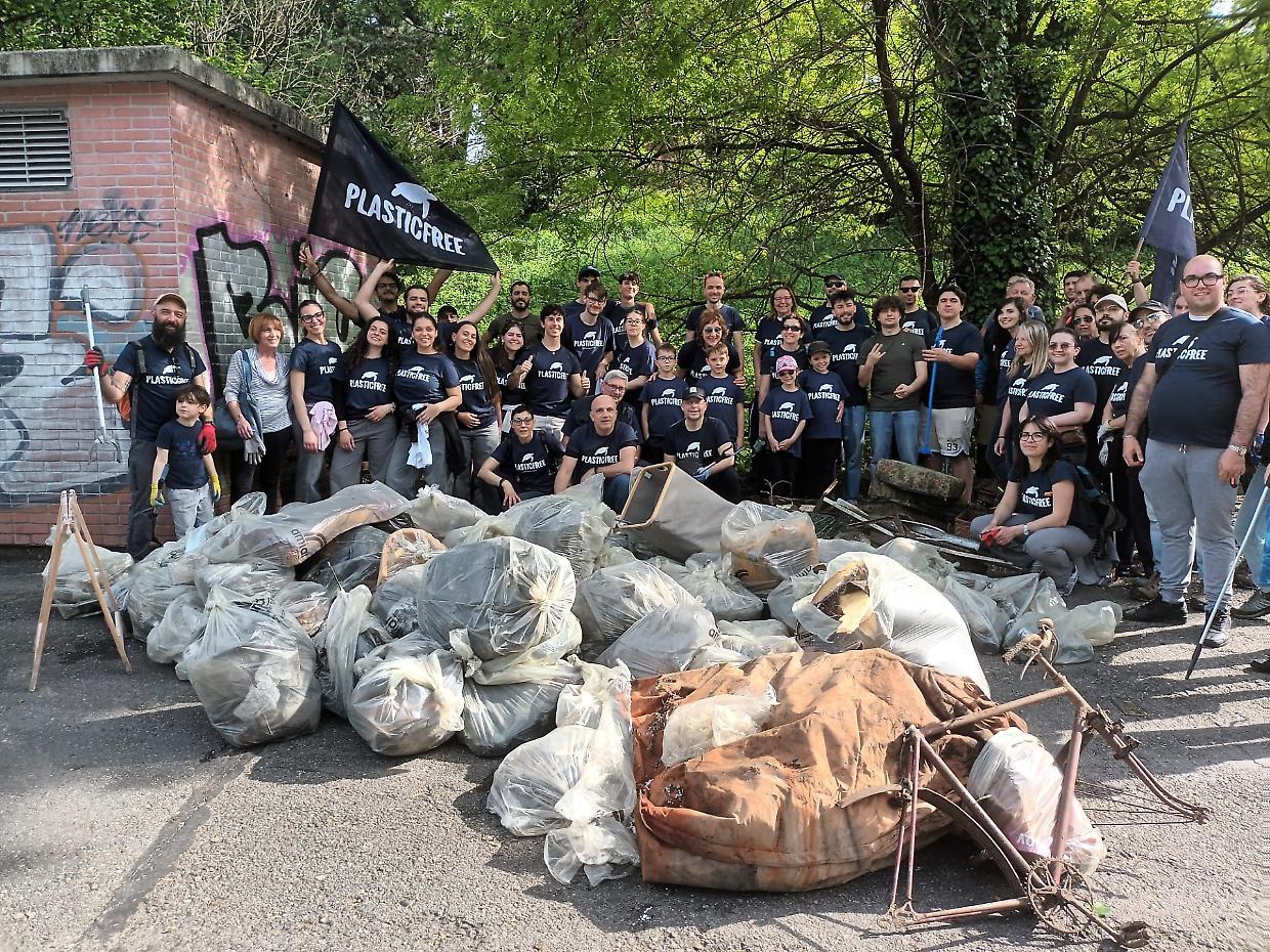 Plastic Free Onlus rimuove 102.424 chili di plastica e rifiuti dal territorio italiano