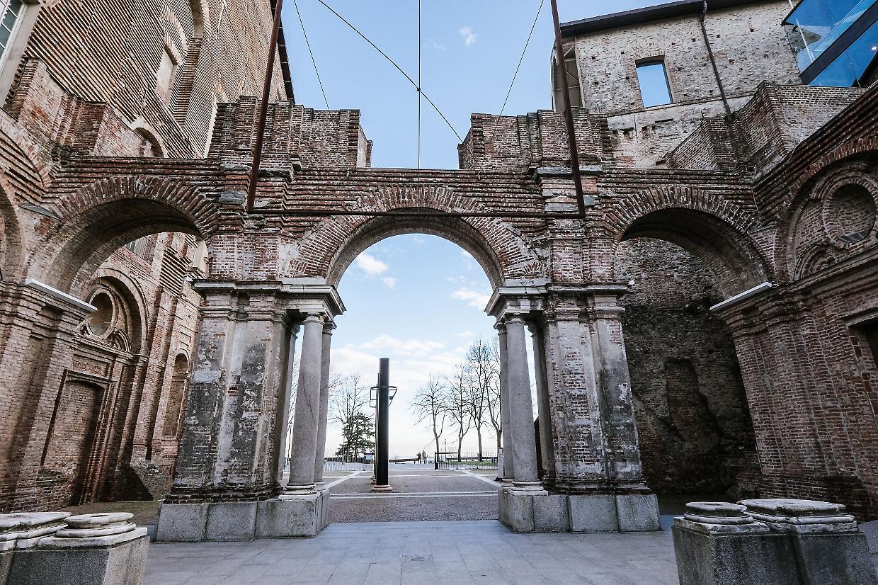 Sguardi live a Rivoli: la rassegna che trasforma la città in un palcoscenico di cultura e spettacolo
