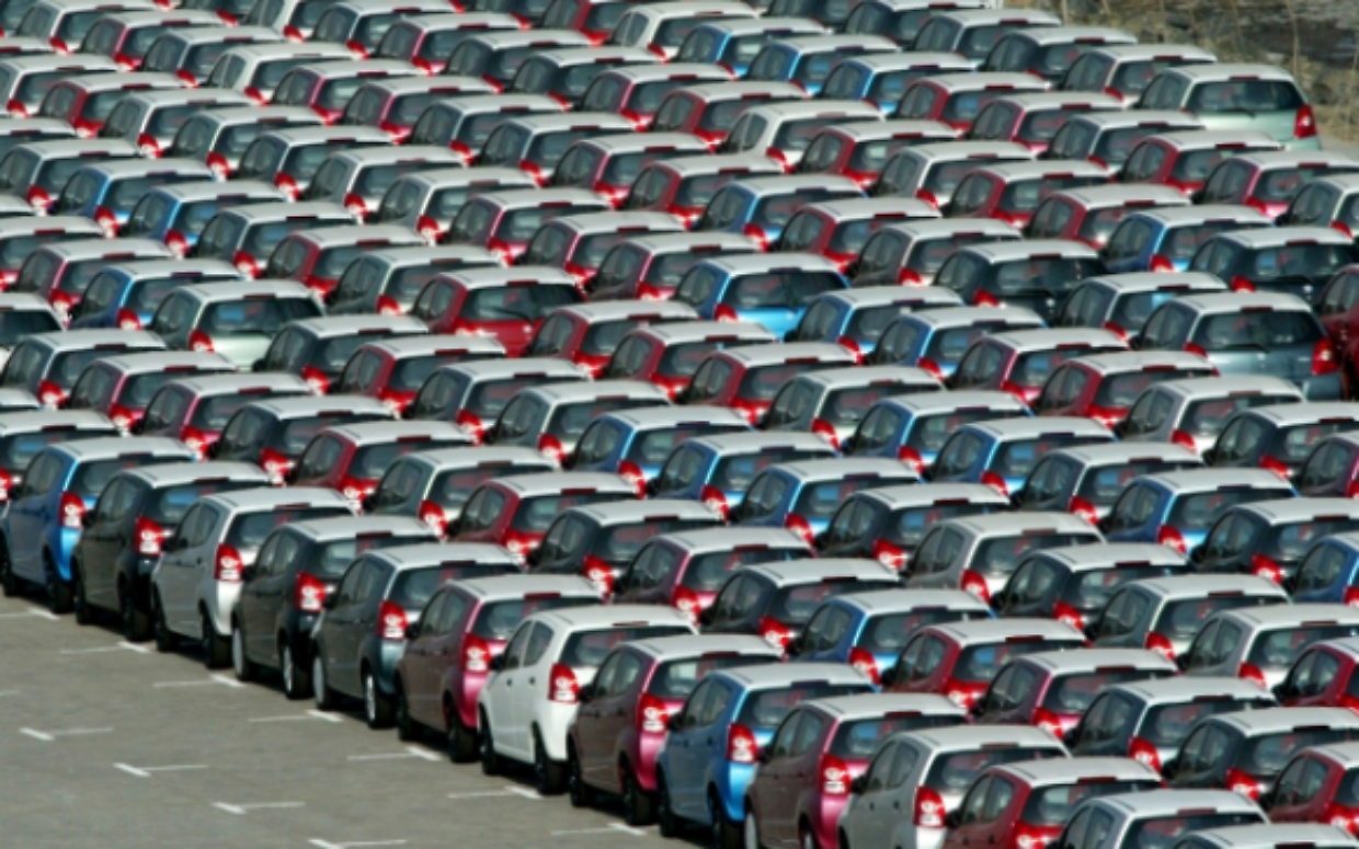 L'Italia sorpassa la Francia nelle immatricolazioni auto: prima volta nella storia recente
