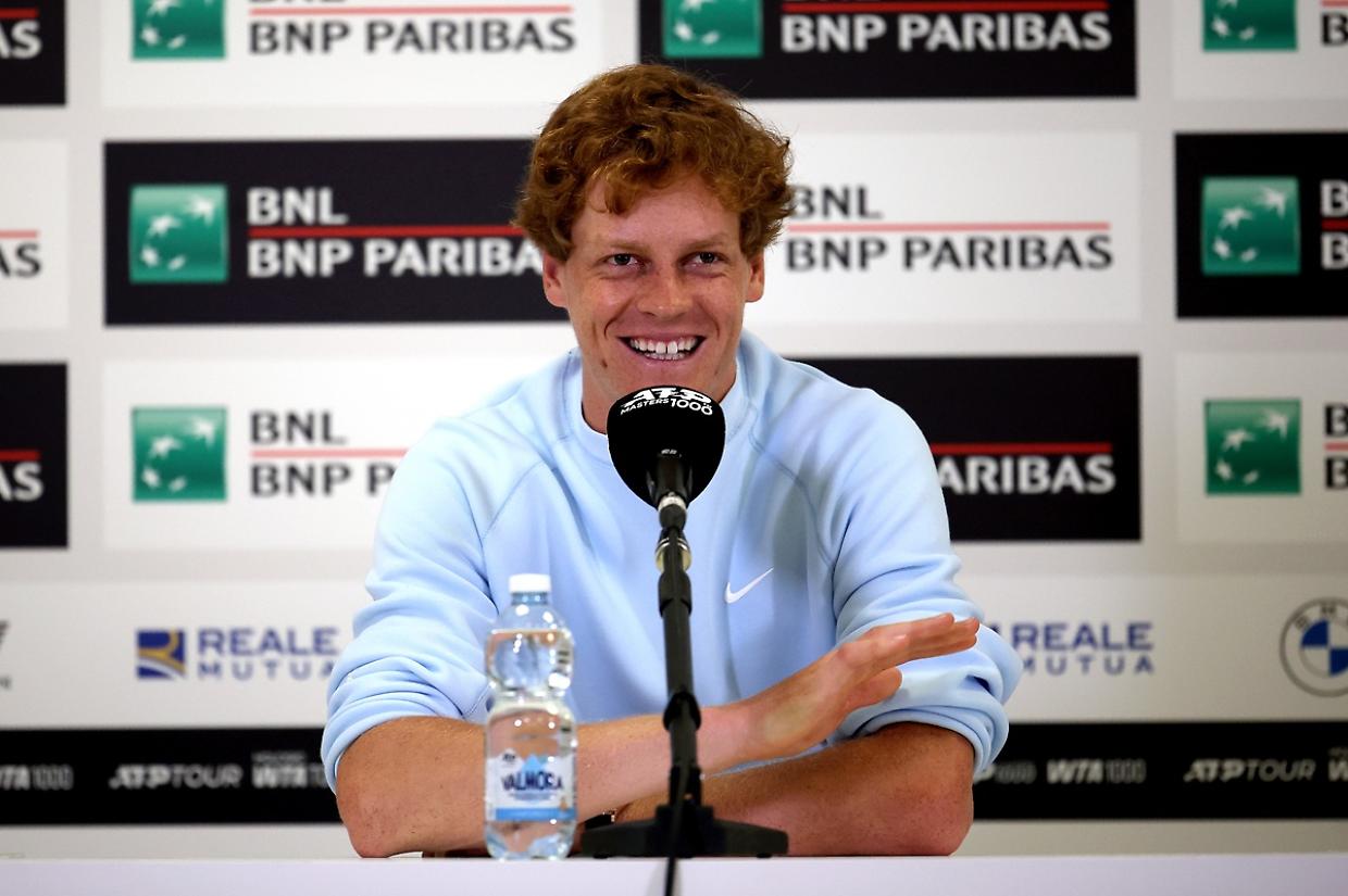 Jannik Sinner smorza le aspettative: «Non sono qui per battere chiunque, l'obiettivo sarà Parigi e poi ... non ho una relazione»