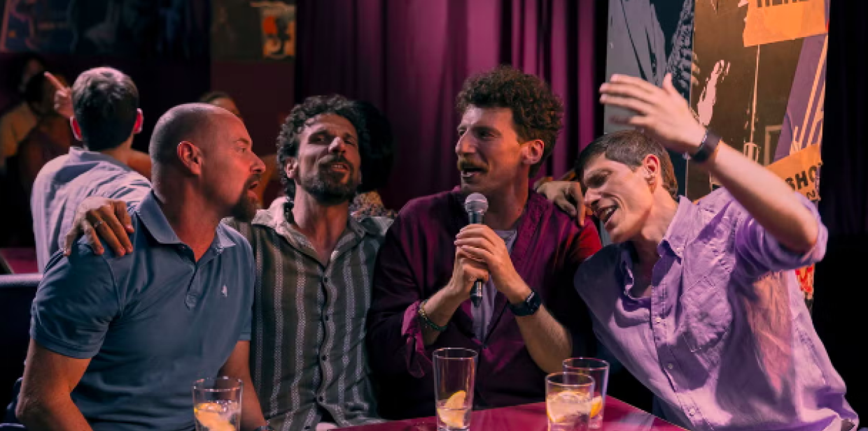 "Maschi veri": su Netflix la serie che sfida il patriarcato con ironia e leggerezza [TRAILER]