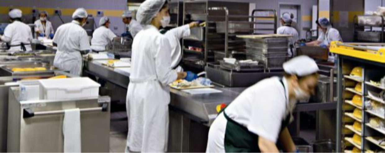 Lavoro fragile e diritti negati: la storia della mensa di Cuorgnè 