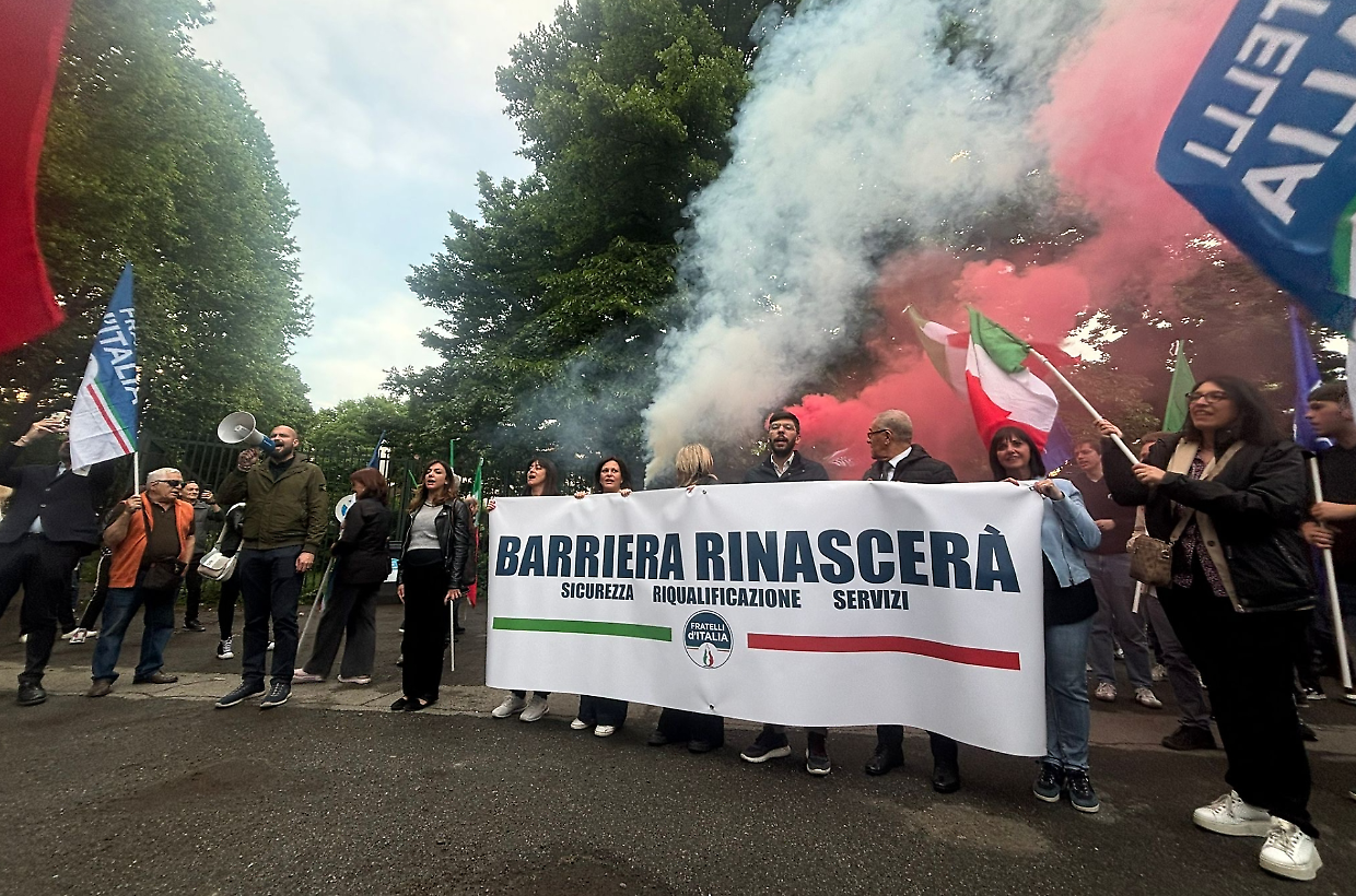 La manifestazione a Barriera di Milano