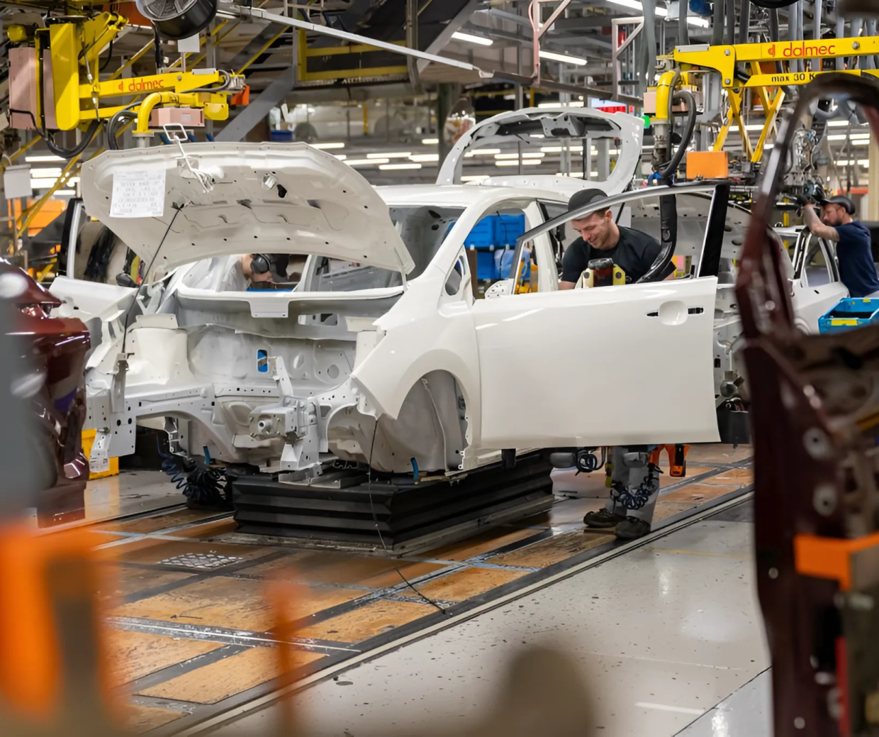 Nissan taglia 20.000 posti di lavoro. Ecco cosa succede al colosso giapponese
