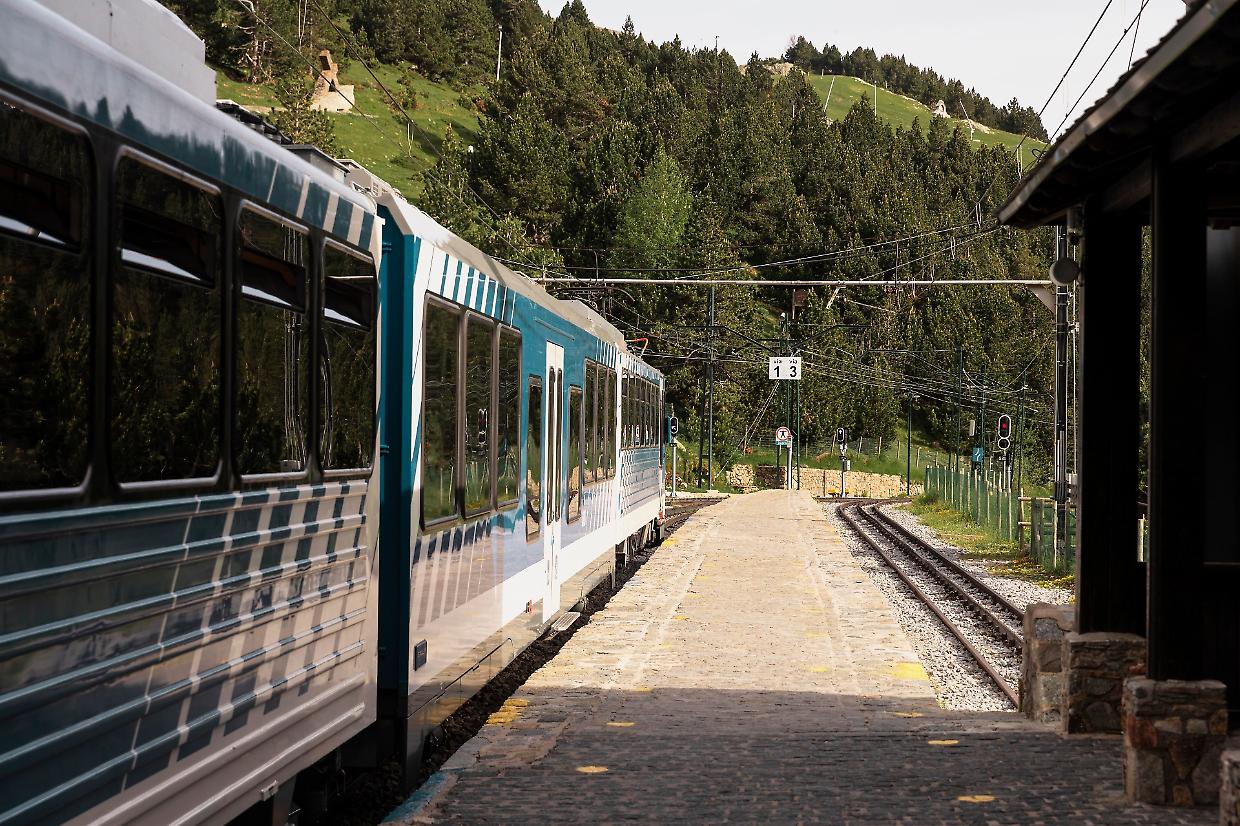 Il Treno delle Meraviglie: un viaggio tra storia e paesaggi mozzafiato