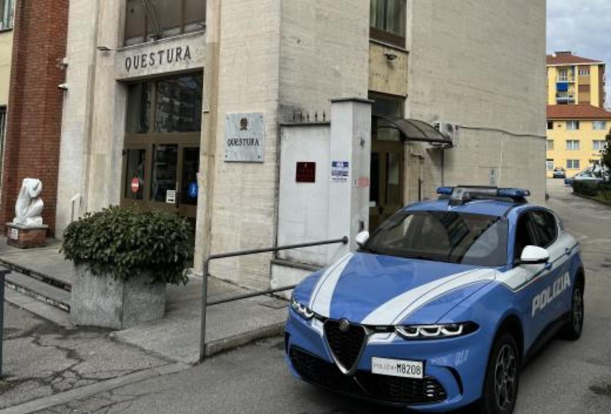 Furto al mini market di Asti: arrestato un pluripregiudicato in fuga