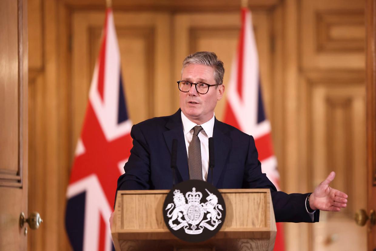 Starmer annuncia conseguenze per Putin: la pace con l'Ucraina non può attendere