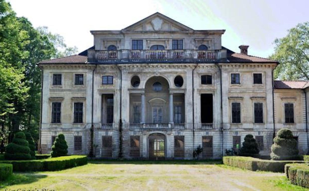 Carignano sotto le stelle: aperipasseggiate tra storia e gusto