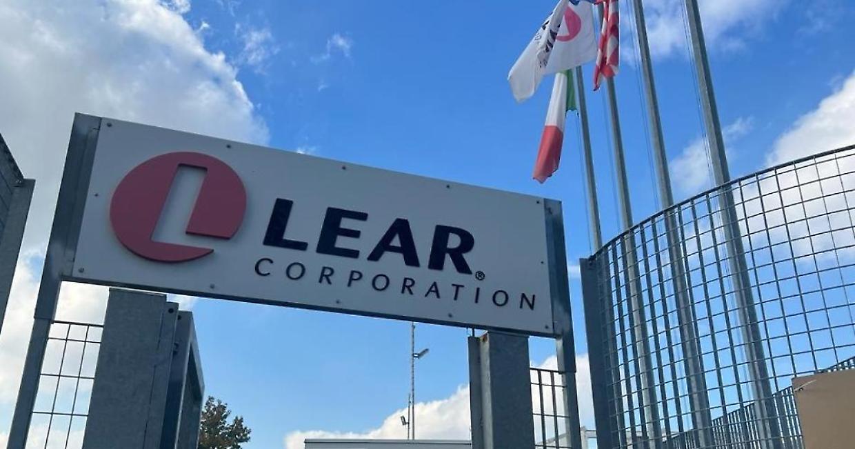 Lear, riassorbiti solo 209 dipendenti. E i sindacati ora chiedono garanzie