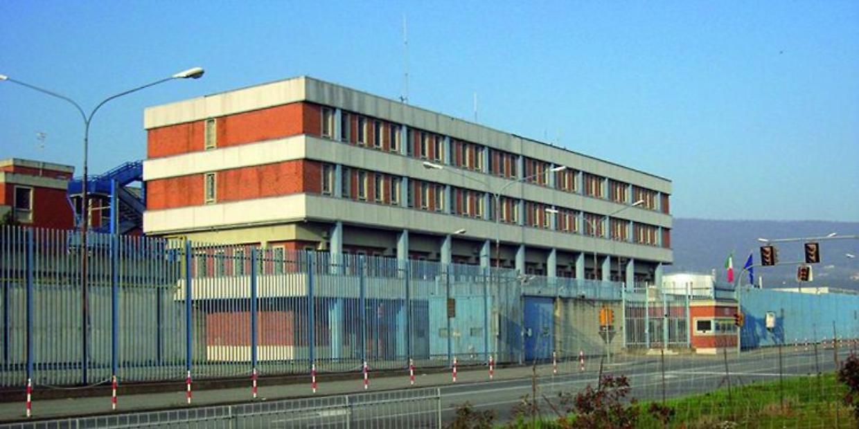 Ivrea, la penitenziaria trova due microcellulari in carcere