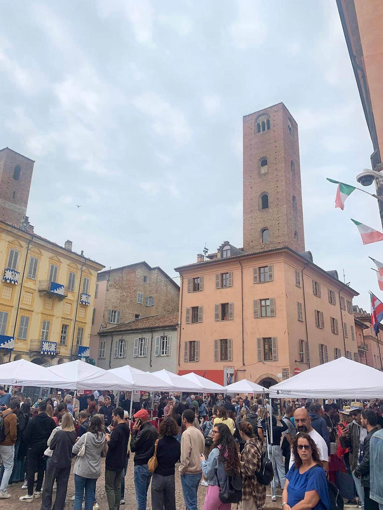 Alba celebra i vitigni autoctoni del Piemonte con la settima edizione della Festa del Vino