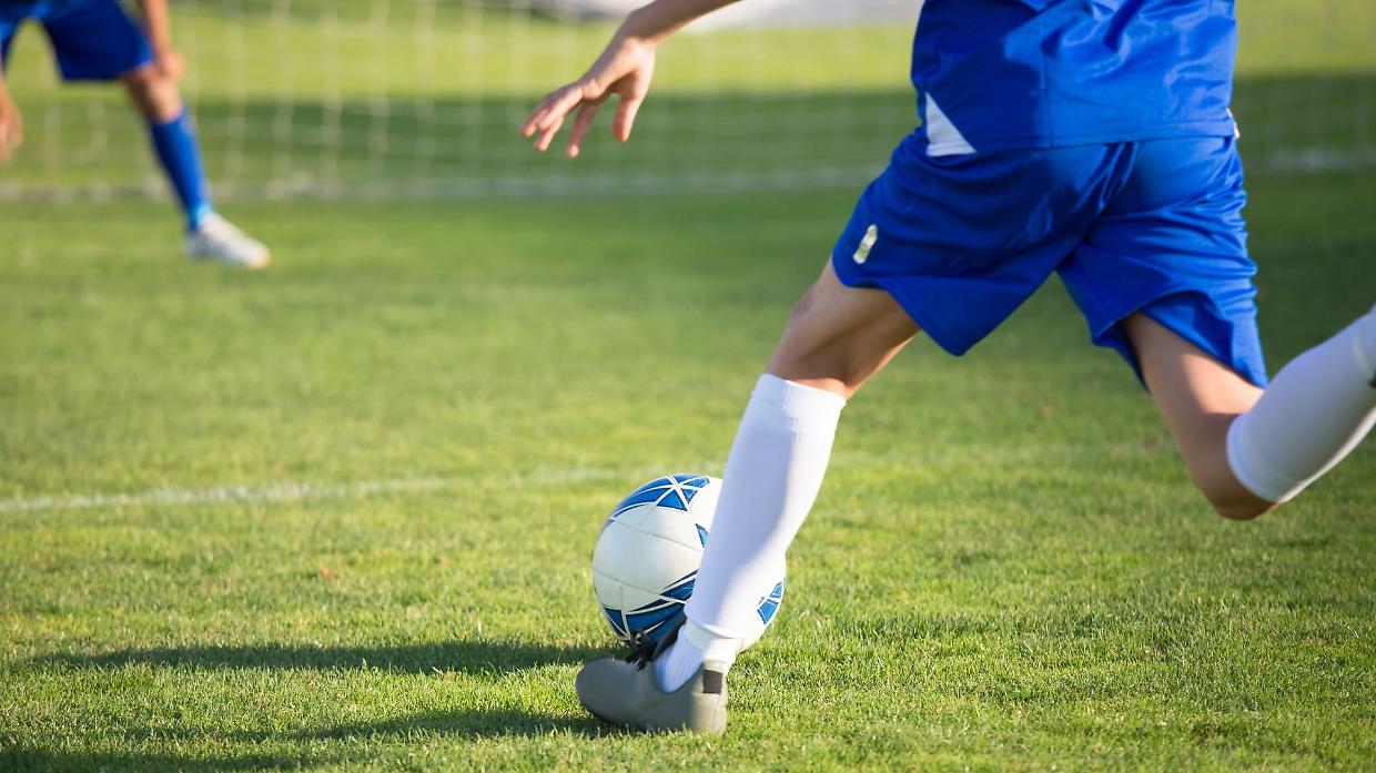 "Regala un sorriso": ad Alba calcio e solidarietà per i bambini dell’ospedale di Verduno