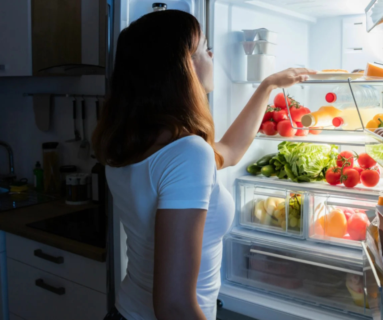 Fame notturna: quando lo spuntino diventa disturbo. Scopri la Night Eating Syndrome e come fermarla