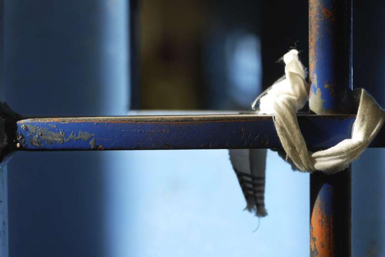 “Lo avevamo quasi salvato”: il suicidio di Hamid nel carcere delle Vallette