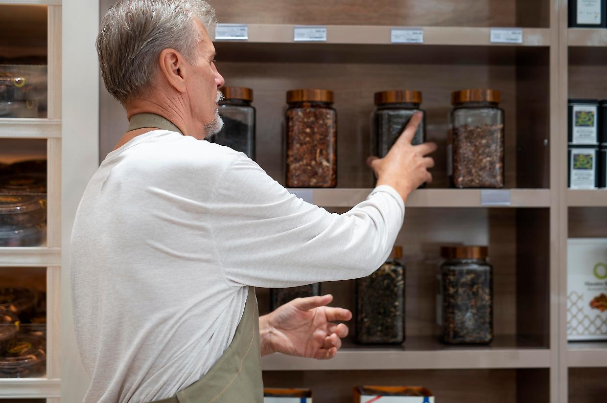 Con i primi caldi tornano le farfalline in dispensa: come liberarsene naturalmente e senza sprechi