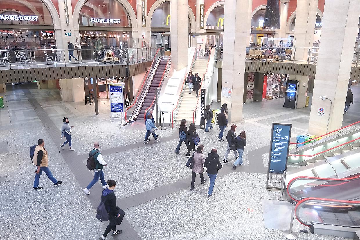 Violentata a 12 anni a Porta Nuova: «Ma io volevo vendicarmi del mio ex». E spunta un universitario