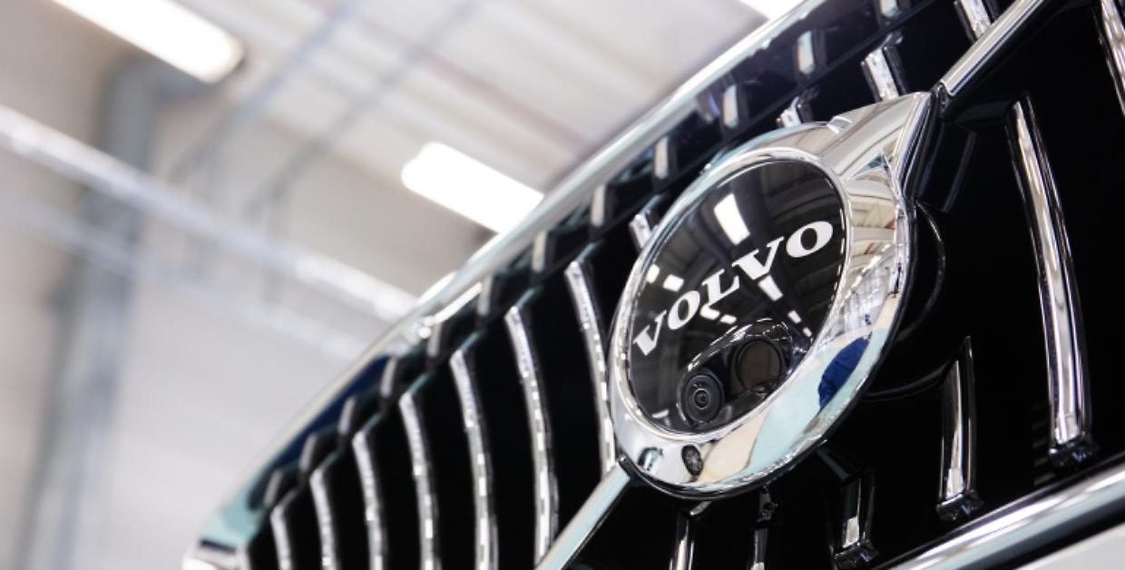 Volvo taglia 3mila posti di lavoro per ridurre i costi e vola in Borsa