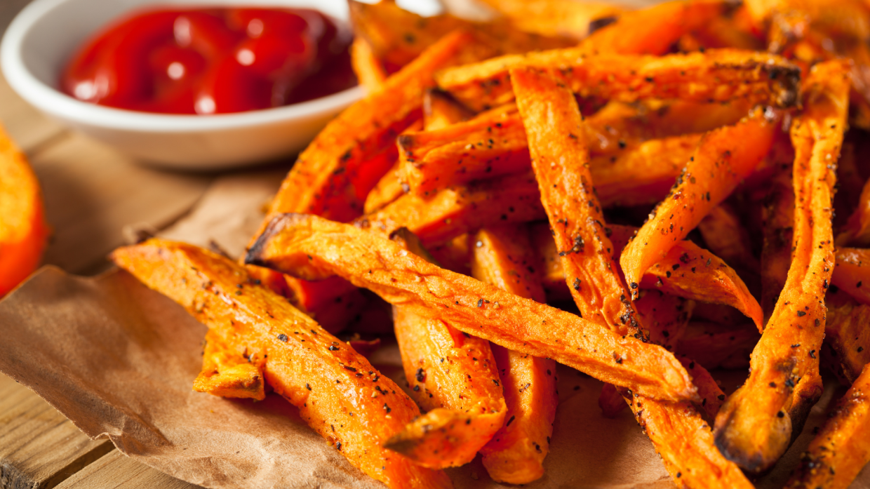 Patata dolce, il superfood in grado di soddisfare  il fabbisogno di vitamina A per giorni