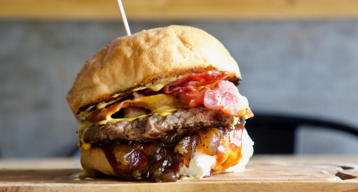 World Hamburger Day: i migliori hamburger da provare a Torino, dal classico al vegano