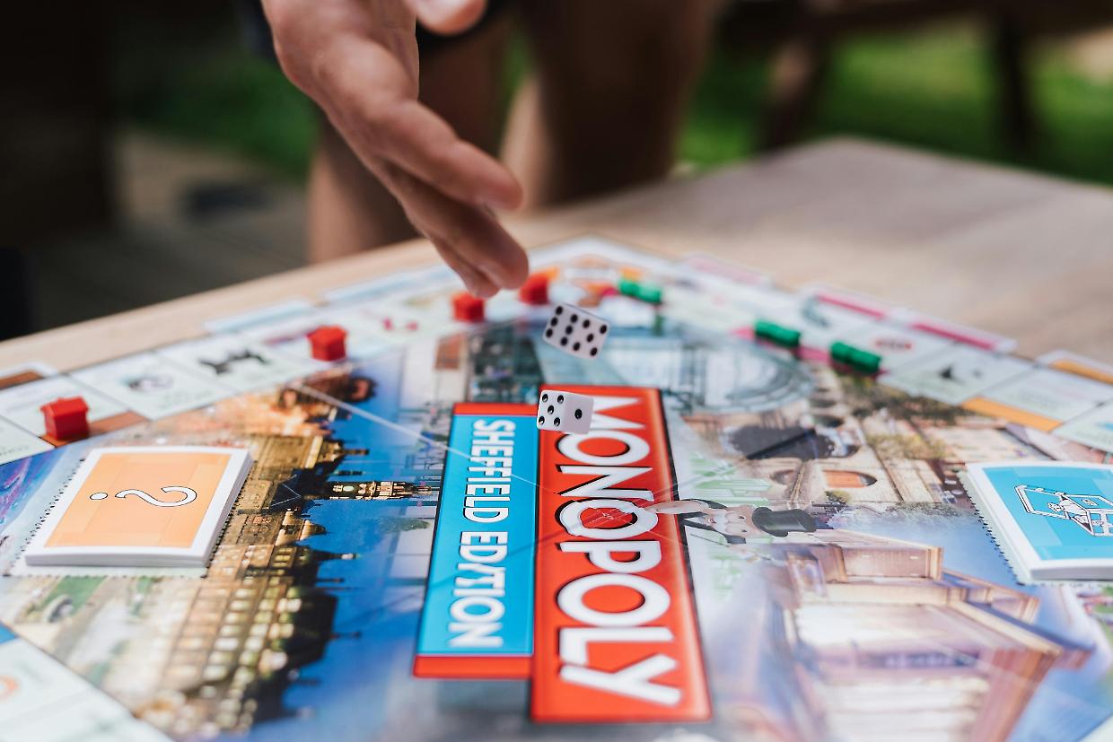 Monopoly cambia gioco: arriva l’app che sostituisce banconote e banchiere