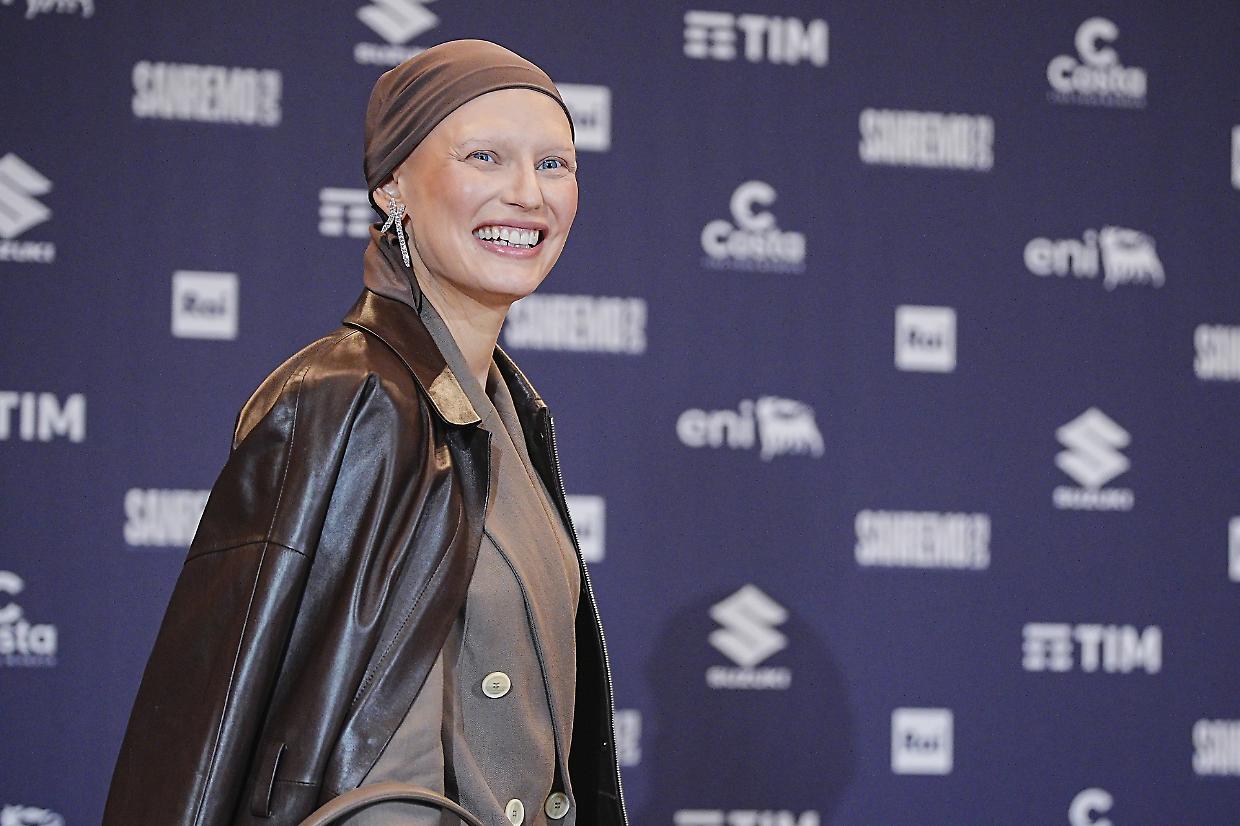 Bianca Balti denuncia la crisi dei farmaci salvavita: l'appello disperato contro i ritardi nella terapia del tumore ovarico