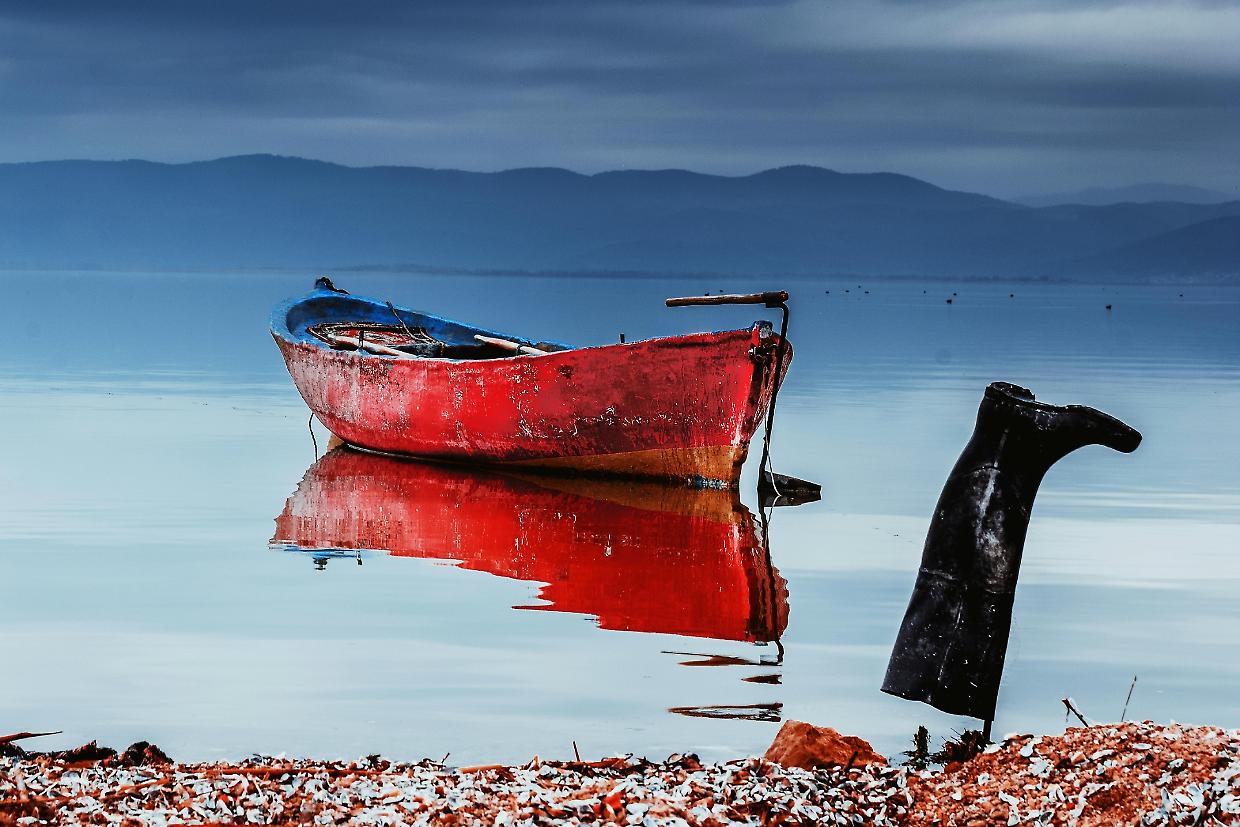 Pesca vietata al lago di Candia: due uomini sorpresi in zona protetta